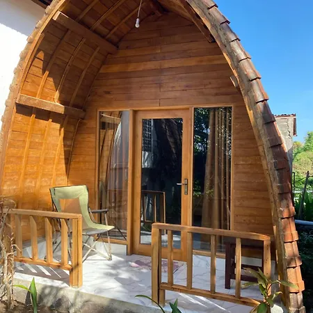 Dikaloha Surfschool And Stay